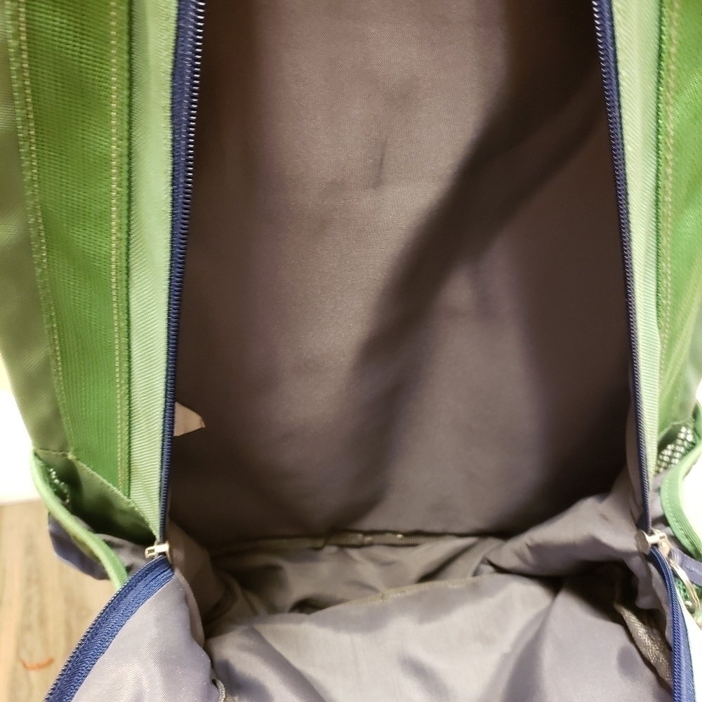 PATCH Embroidered Back Pack - Picture 7 of 10